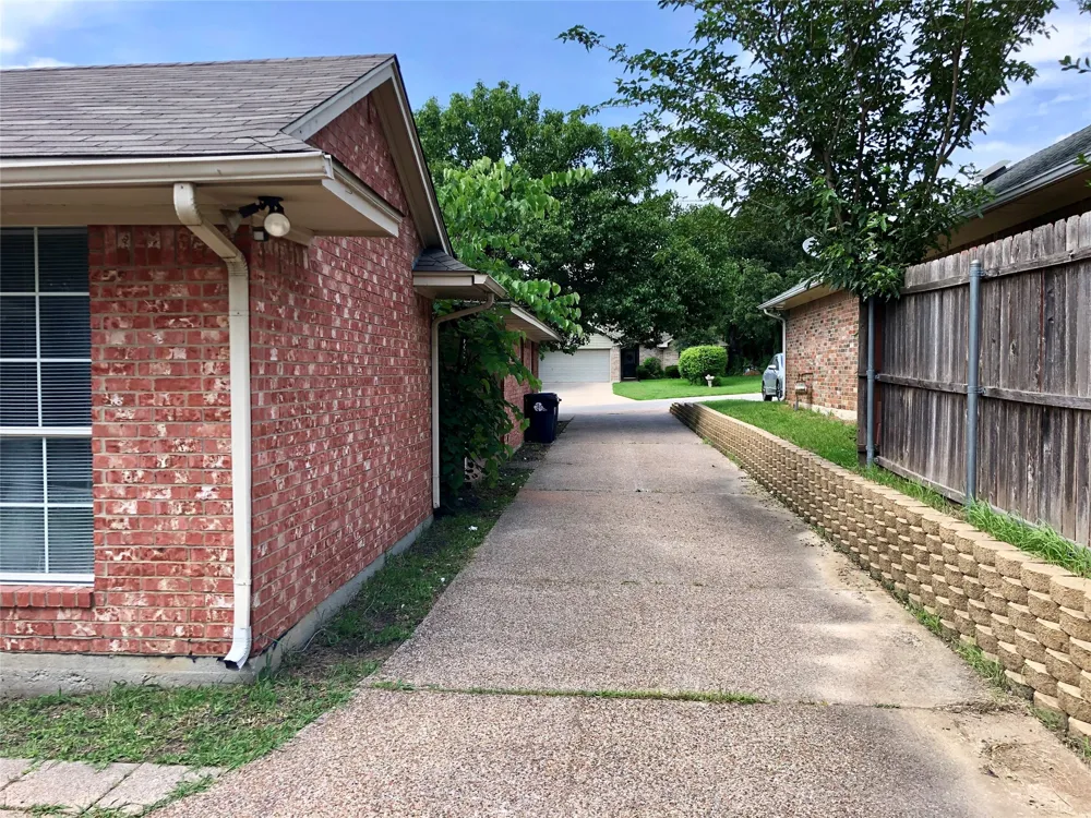 455 Strata Drive Denton, TX 76201