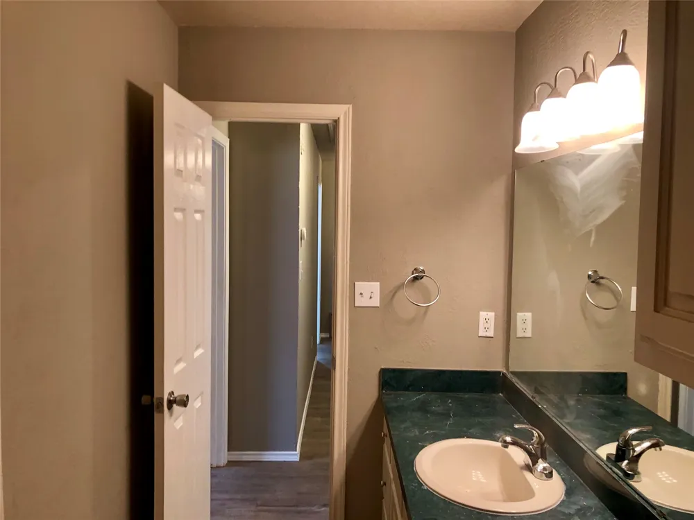 455 Strata Drive Denton, TX 76201