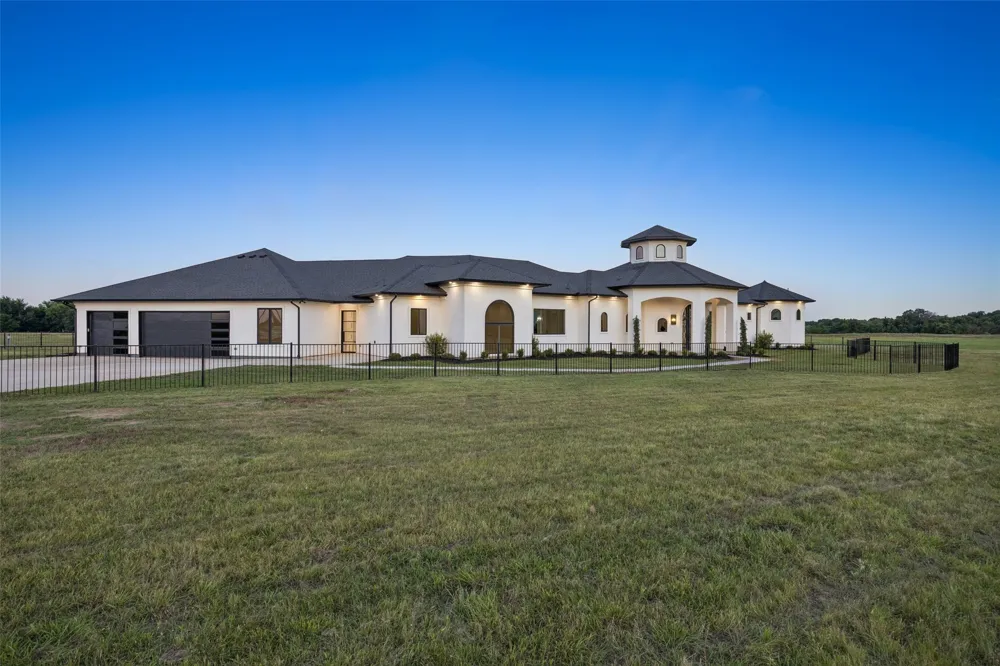 975 Vz County Road 3510 Wills Point, TX 75169