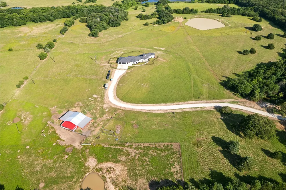 975 Vz County Road 3510 Wills Point, TX 75169