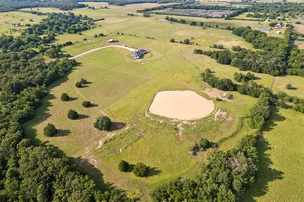 975 Vz County Road 3510 Wills Point, TX 75169