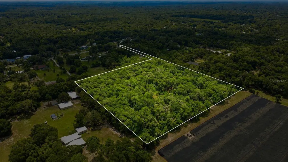 GRAND AVENUE Deland, FL 32720
