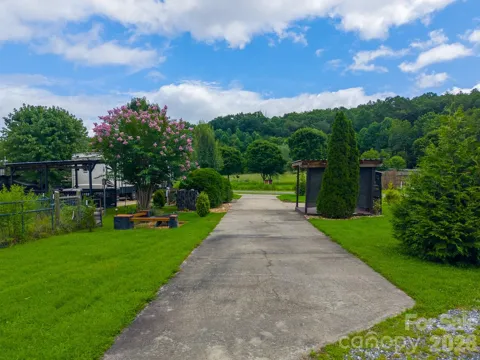 50 Timber Leaf Drive
