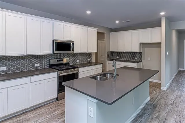 448 Ella Lane Fate, TX 75087
