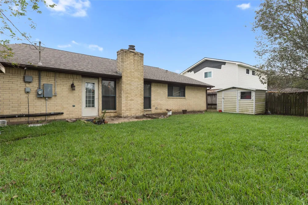 105 Sweetgum Street League City, TX 77573