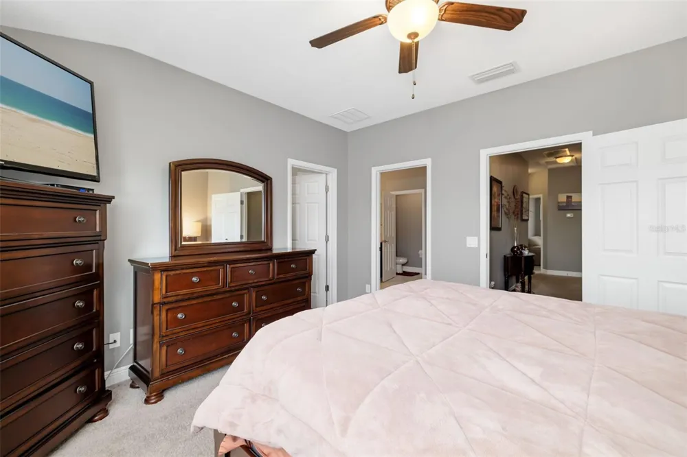 4968 OARSMAN COURT Sarasota, FL 34243