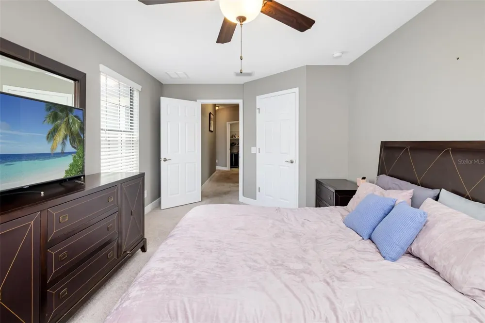 4968 OARSMAN COURT Sarasota, FL 34243