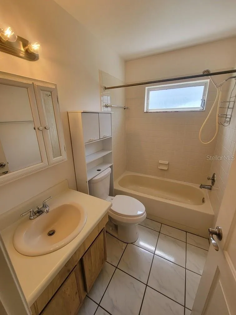 8224 AUTUMN OAK AVENUE Port Richey, FL 34668