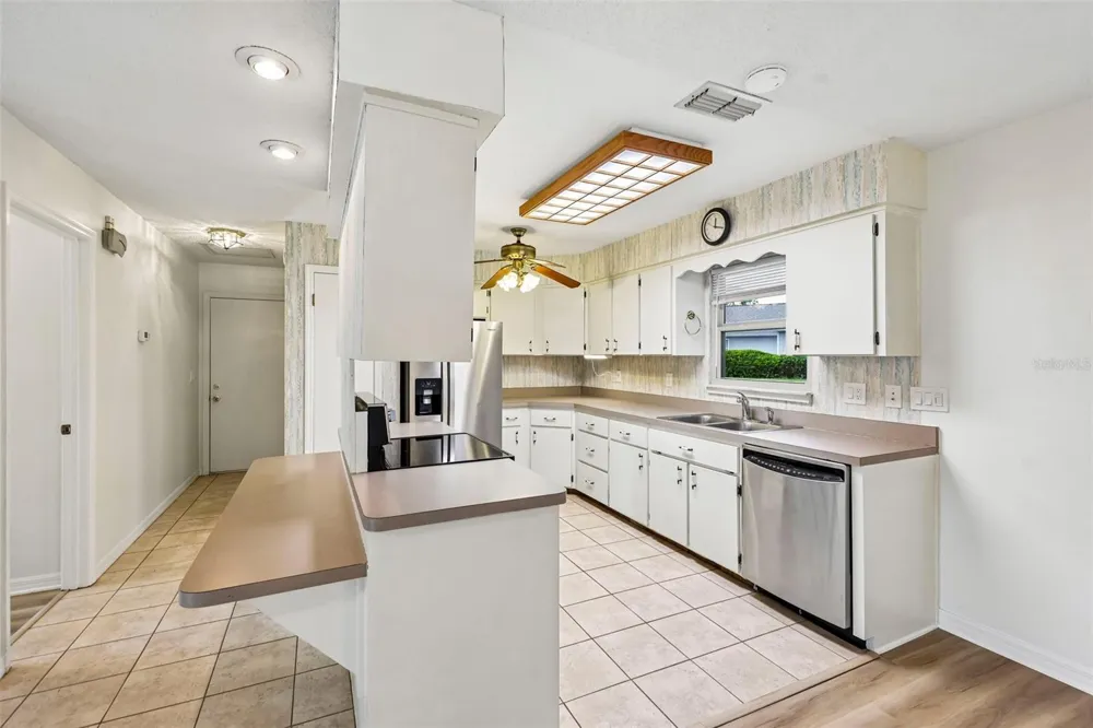 70 STONE HAVEN COURT Leesburg, FL 34788