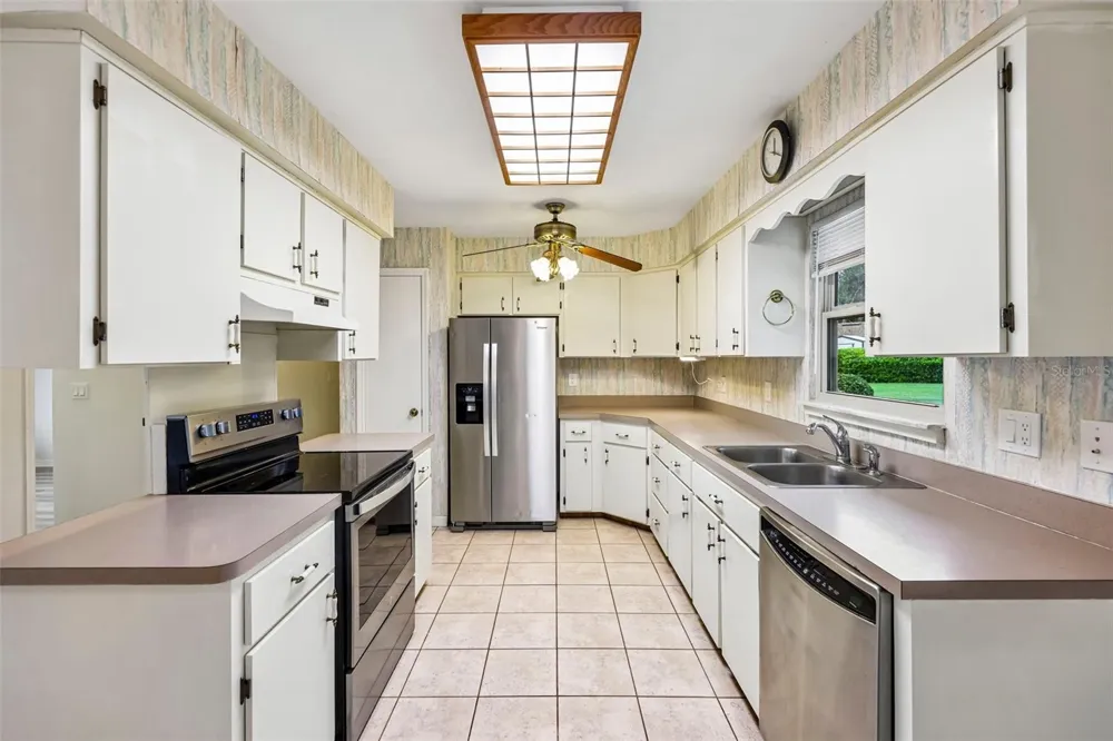 70 STONE HAVEN COURT Leesburg, FL 34788