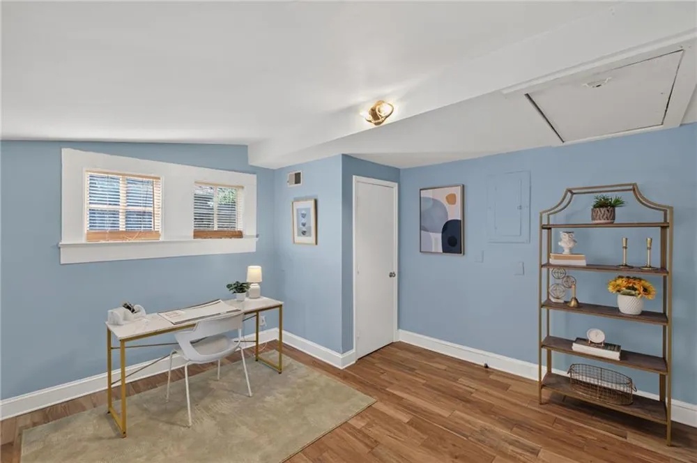 1701 Neely Avenue East Point, GA 30344