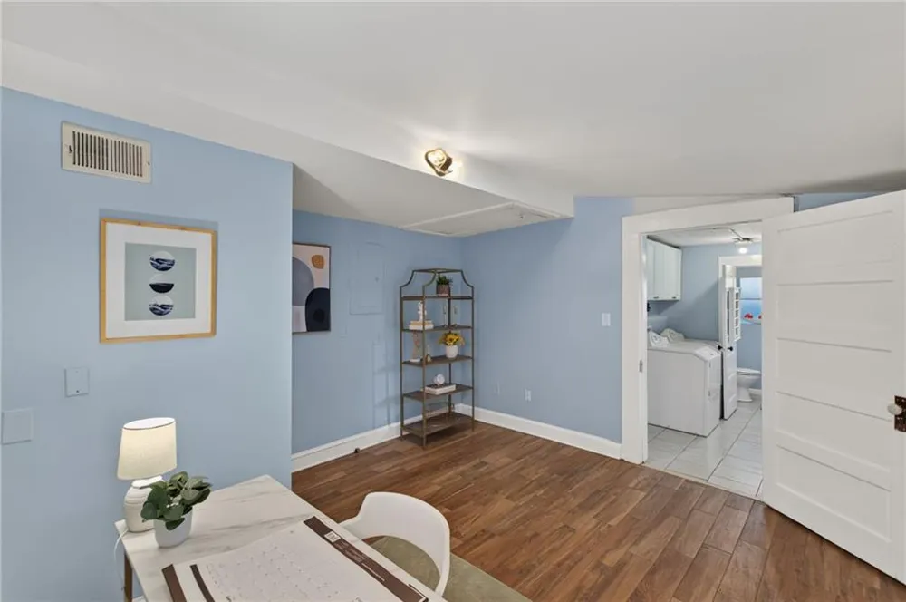 1701 Neely Avenue East Point, GA 30344