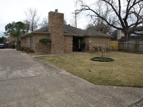 10806 Lynbrook Drive #b
