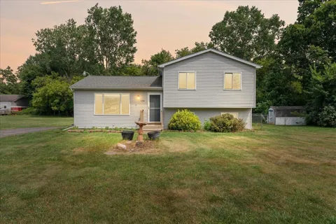 11534 Eaton Rapids Road