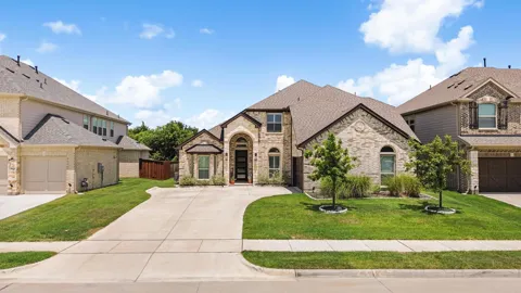 7028 Capanna Trail
