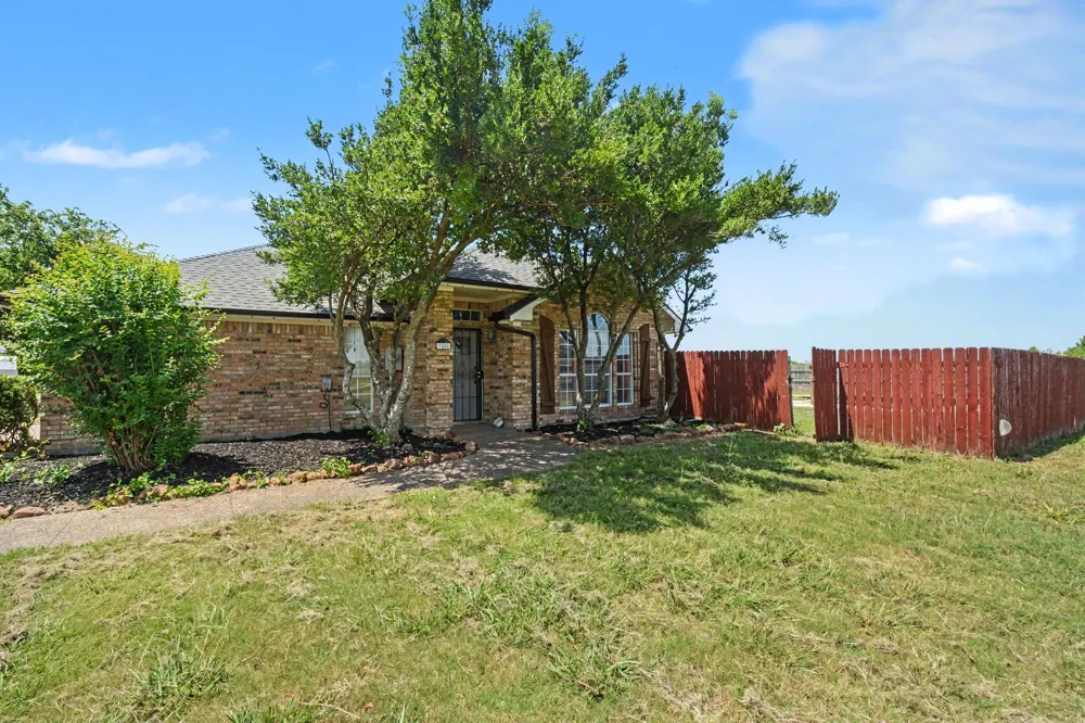 3588 County Road 417 Anna, TX 75409
