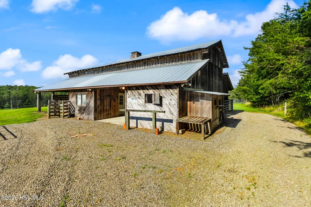 102 Cross Creek Lane Warne, NC 28909