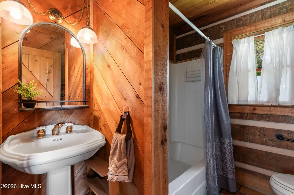 102 Cross Creek Lane Warne, NC 28909