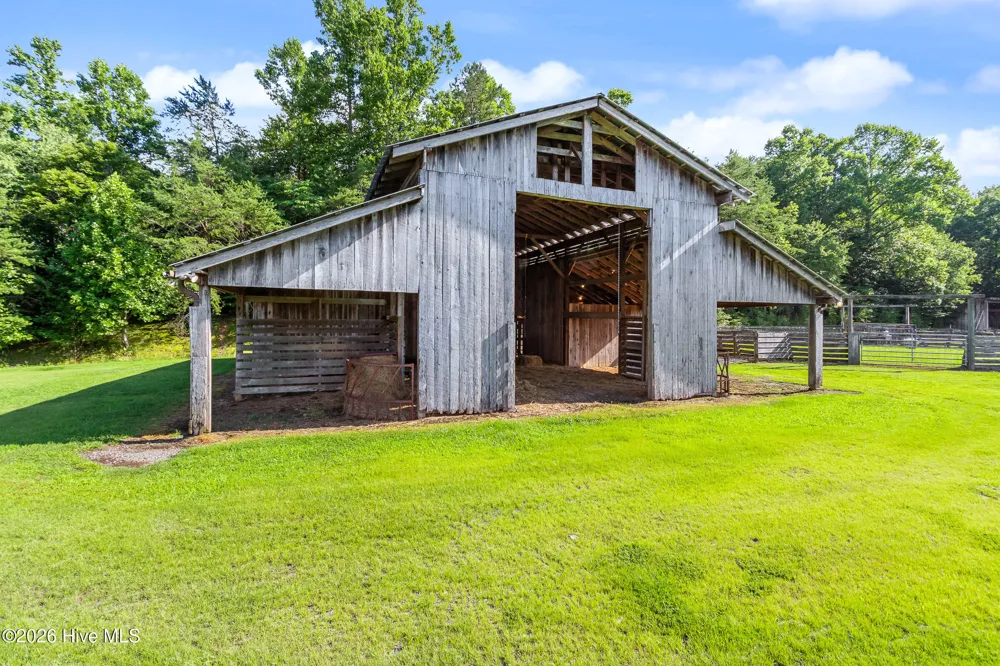 102 Cross Creek Lane Warne, NC 28909