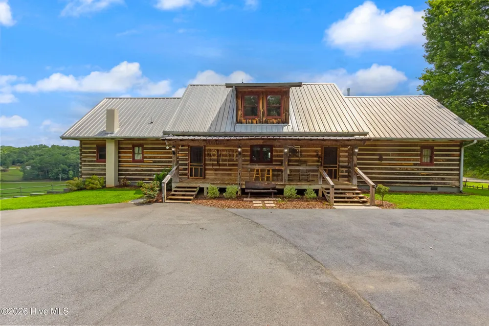 102 Cross Creek Lane Warne, NC 28909