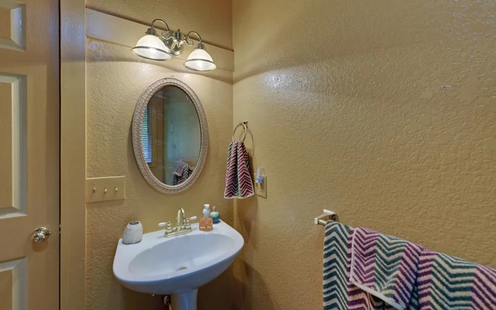 475 Rivercane Road Brasstown, NC 28902