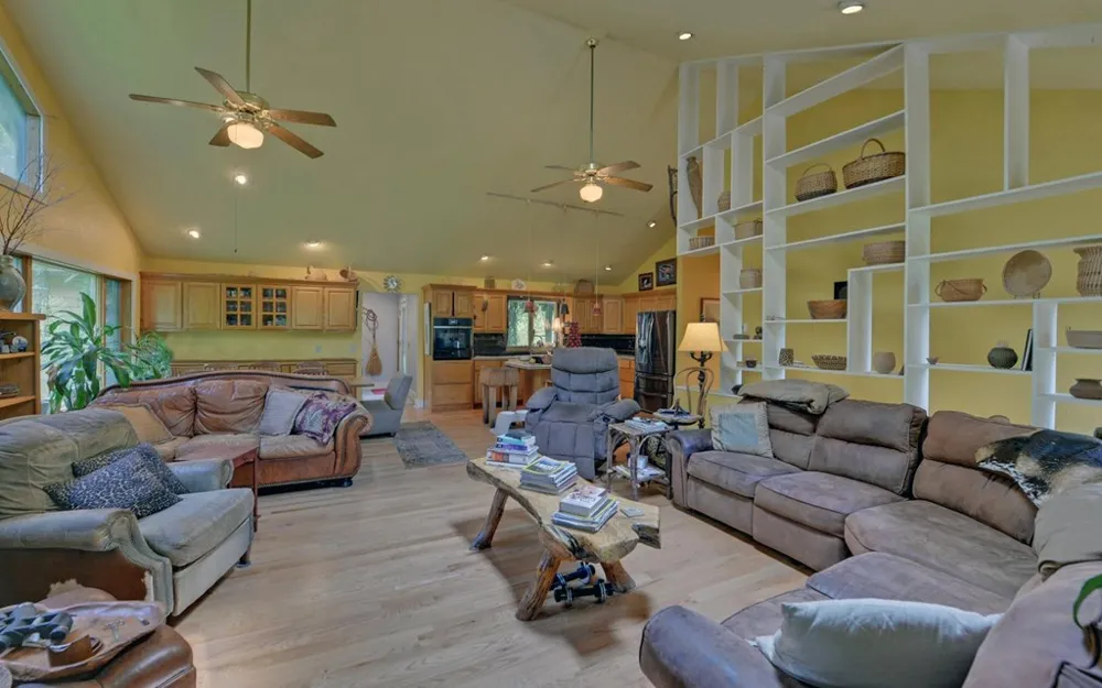 475 Rivercane Road Brasstown, NC 28902