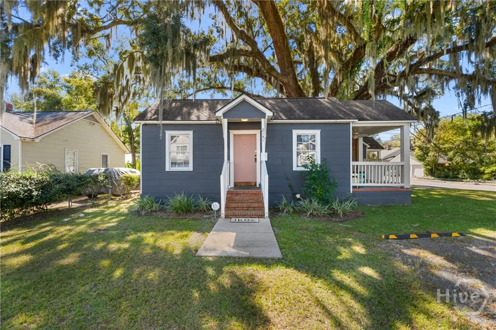 2141 New York Avenue Savannah, GA 31404