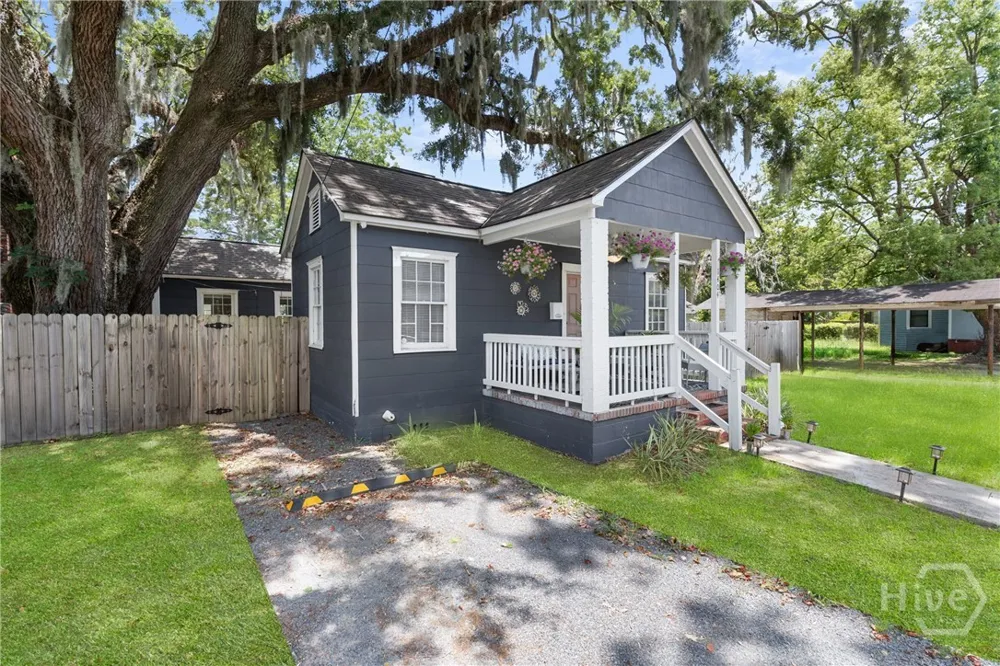 2141 New York Avenue Savannah, GA 31404