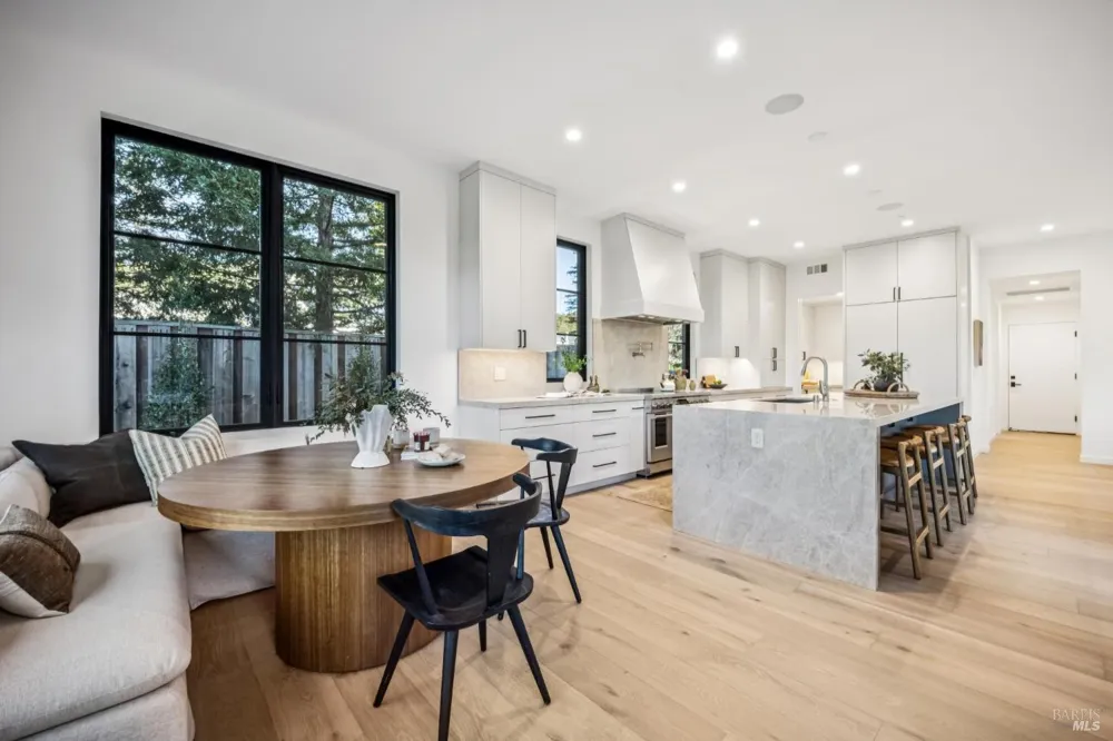 33 Fawn Drive San Anselmo, CA 94960
