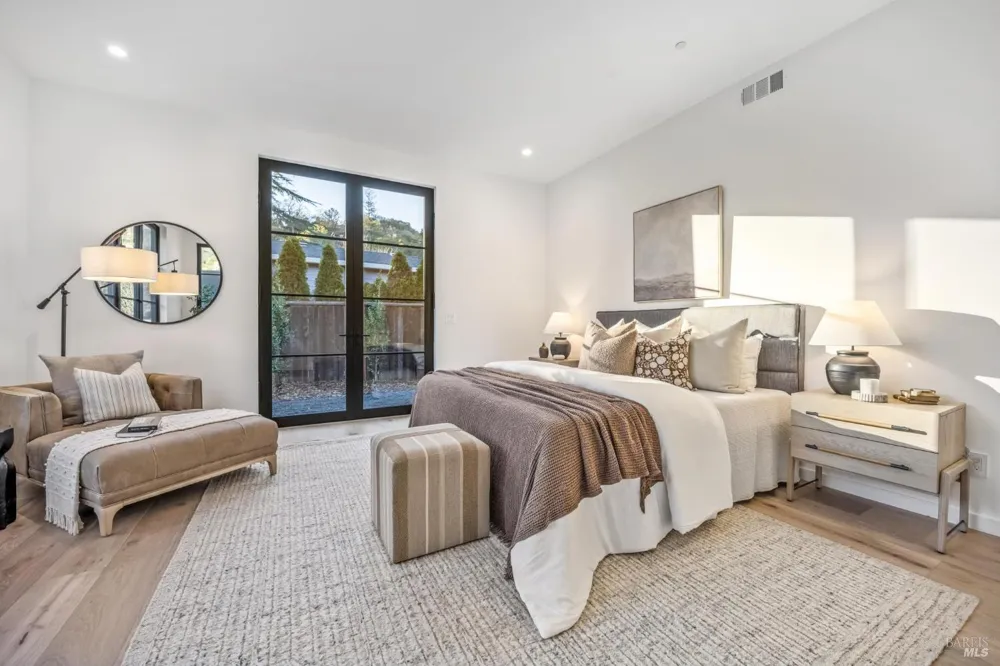 33 Fawn Drive San Anselmo, CA 94960