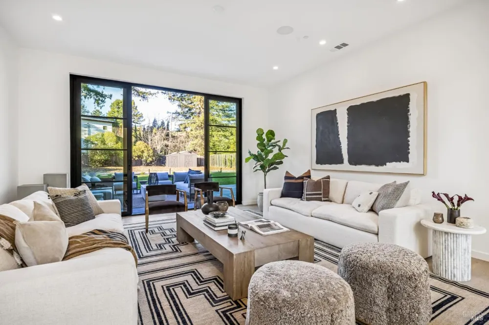 33 Fawn Drive San Anselmo, CA 94960