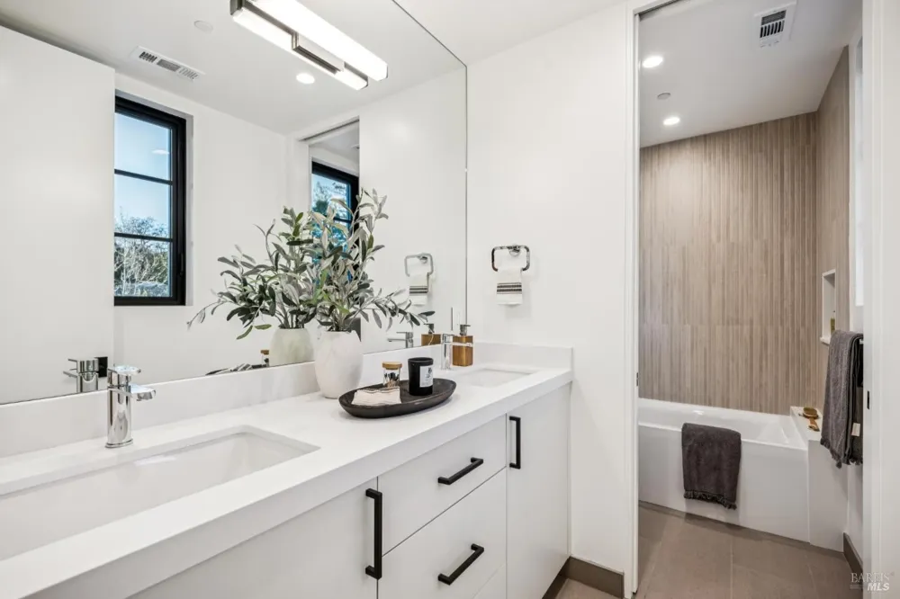 33 Fawn Drive San Anselmo, CA 94960