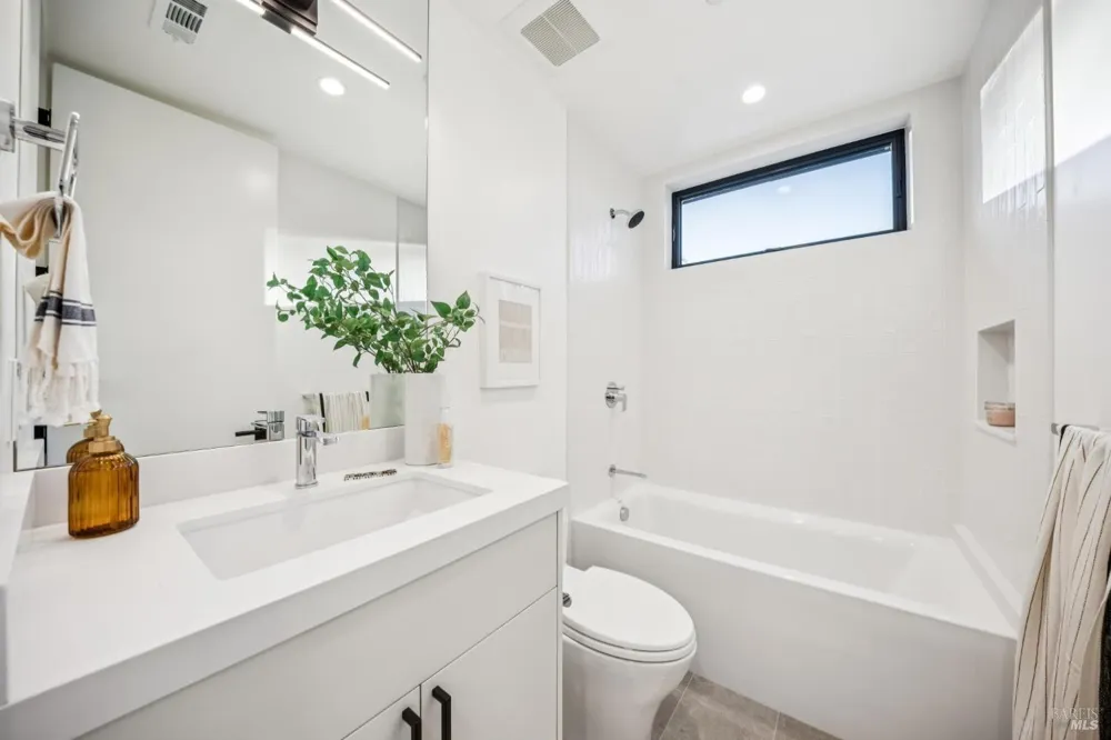 33 Fawn Drive San Anselmo, CA 94960