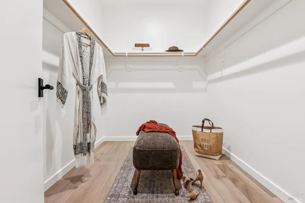 33 Fawn Drive San Anselmo, CA 94960