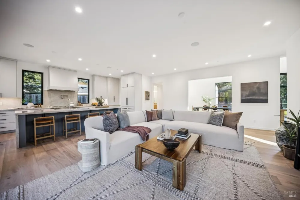 33 Fawn Drive San Anselmo, CA 94960