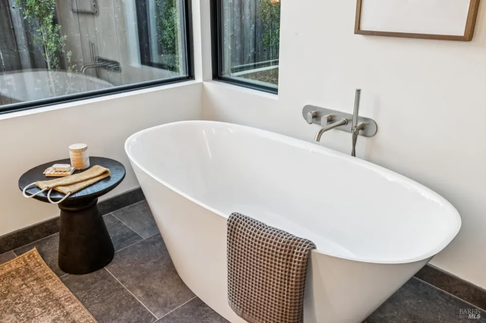 33 Fawn Drive San Anselmo, CA 94960