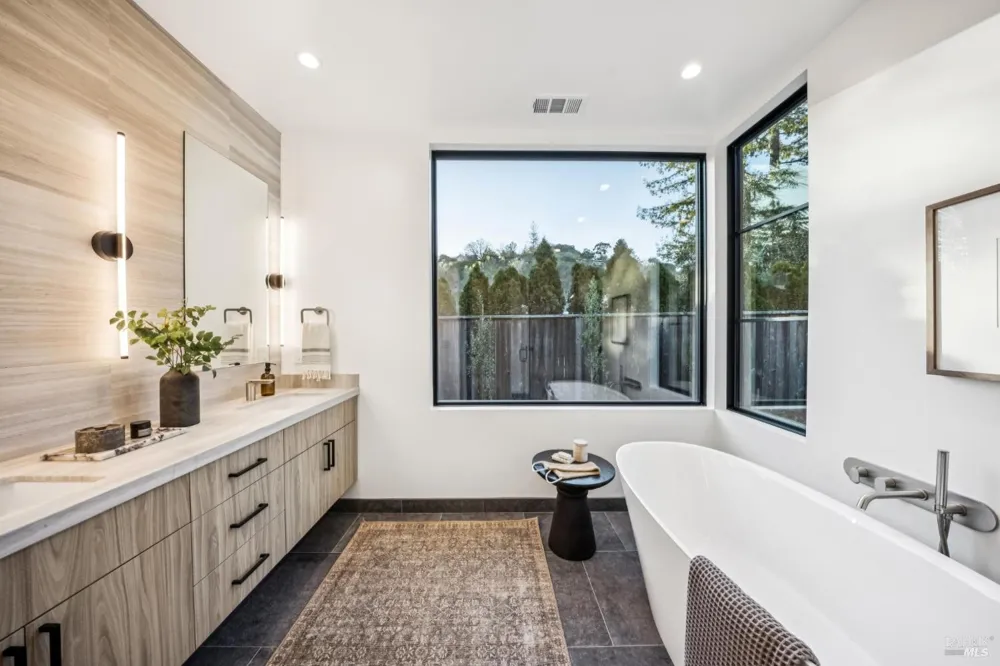 33 Fawn Drive San Anselmo, CA 94960