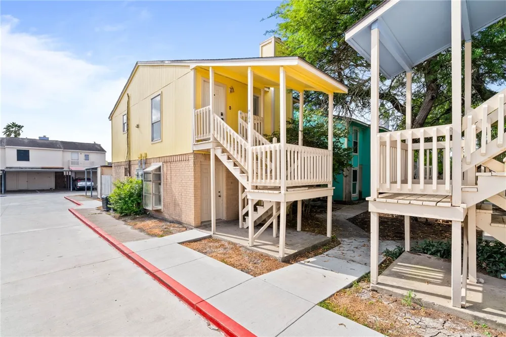 6702 Everhart Rd, M106 #M 106 Corpus Christi, TX 78413