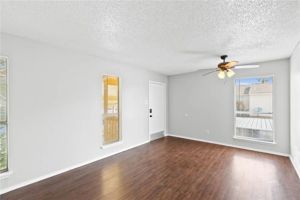 6702 Everhart Rd, M106 #M 106 Corpus Christi, TX 78413
