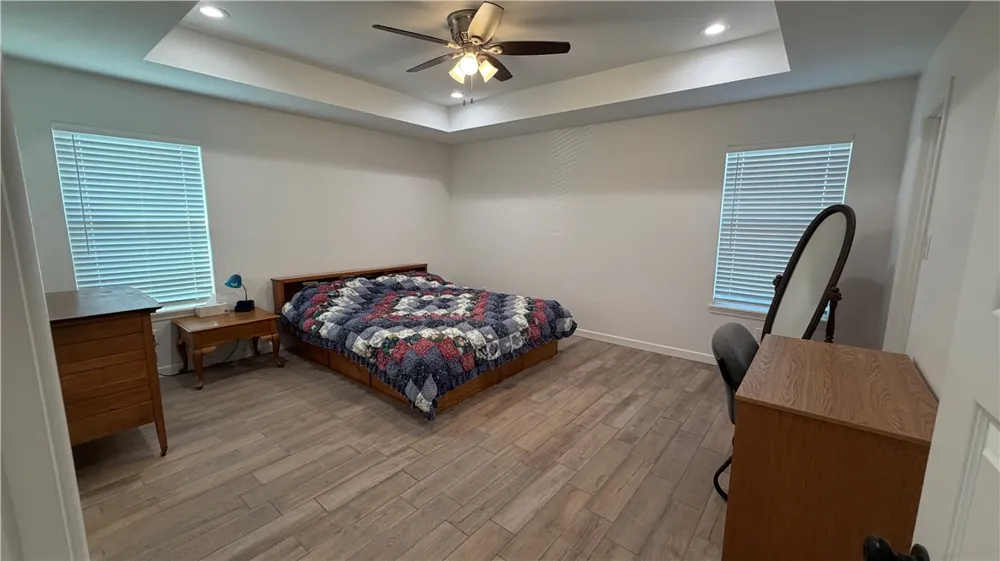 1448 Hibiscus Alice, TX 78332