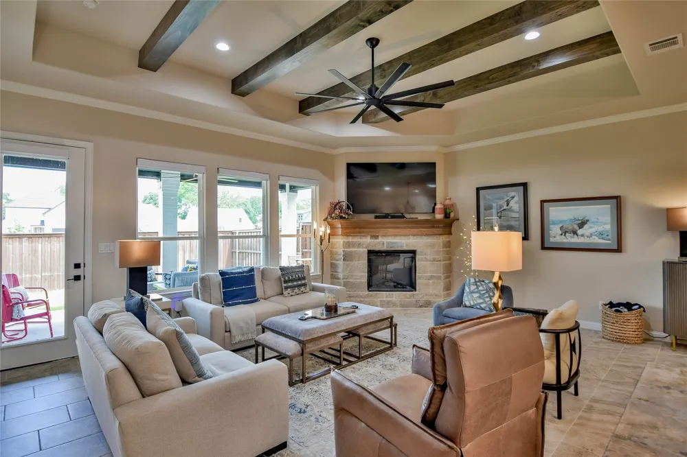 1453 Highland Park Circle Granbury, TX 76048