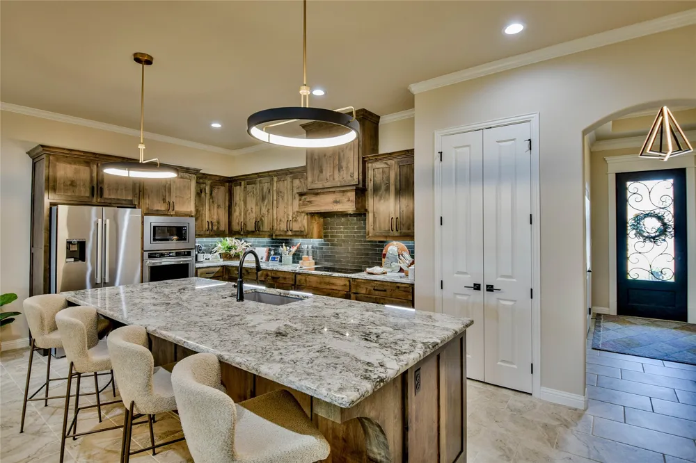 1453 Highland Park Circle Granbury, TX 76048