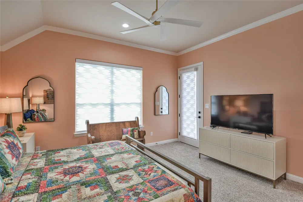 1453 Highland Park Circle Granbury, TX 76048