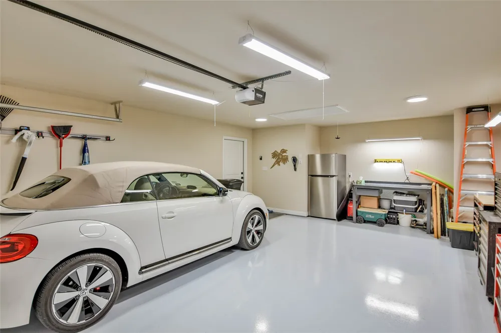 1453 Highland Park Circle Granbury, TX 76048