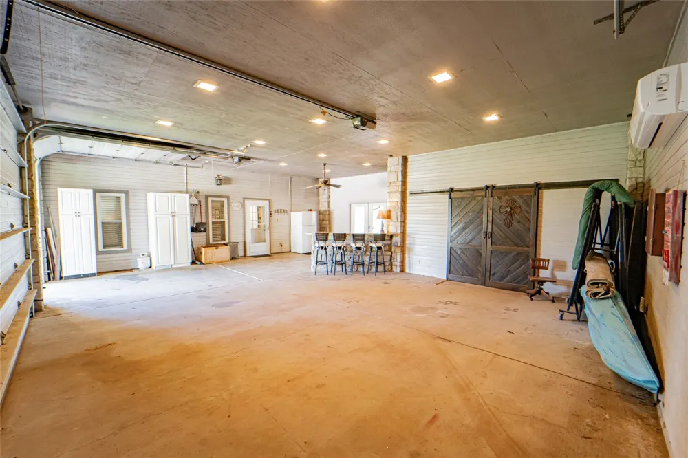 9250 County Road 204 Breckenridge, TX 76424