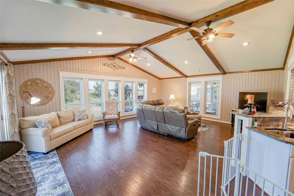 9250 County Road 204 Breckenridge, TX 76424