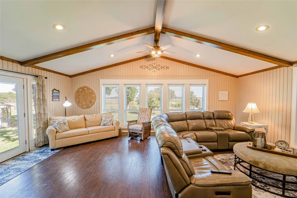 9250 County Road 204 Breckenridge, TX 76424
