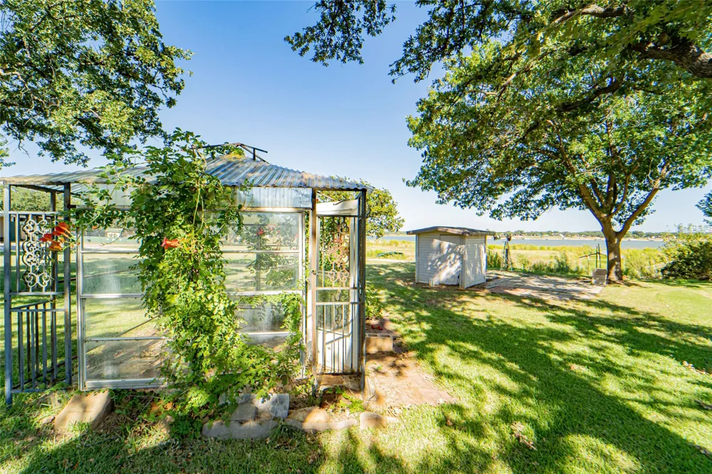 9250 County Road 204 Breckenridge, TX 76424