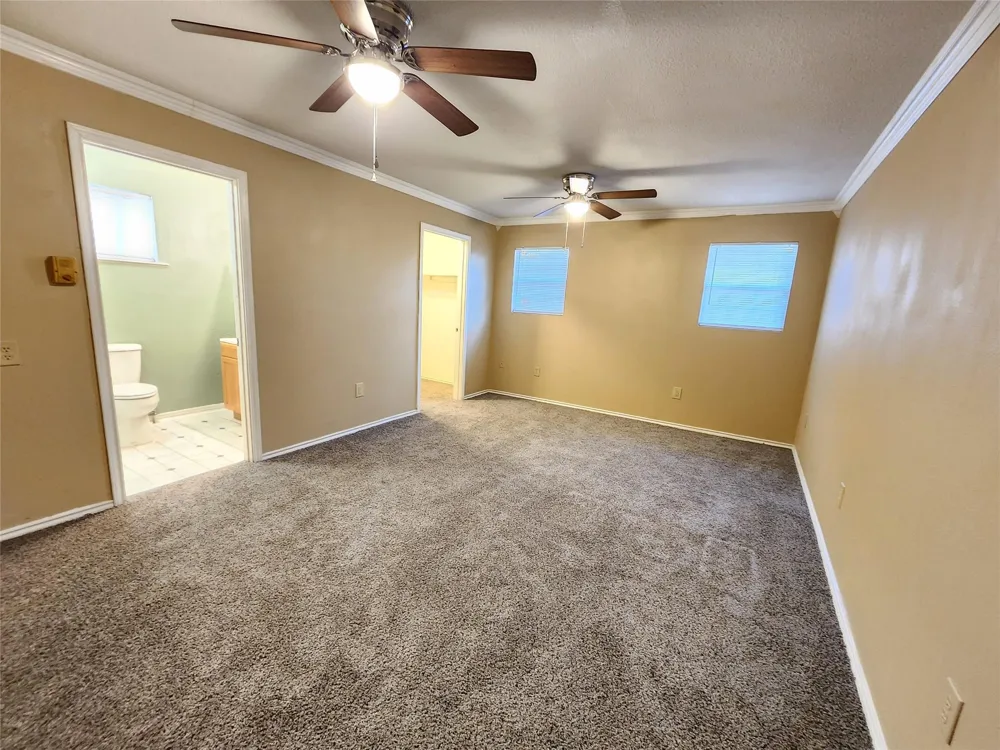 36 18th Avenue Texas City, TX 77590