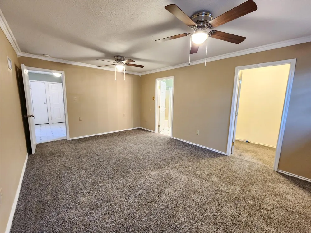 36 18th Avenue Texas City, TX 77590